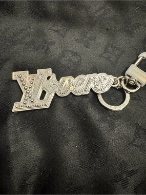 Louis Vuitton Lovers Silver Logo Keychain Charm